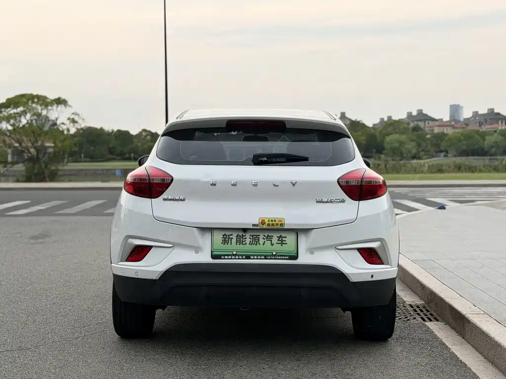 Geely GSe — миниатюра 6