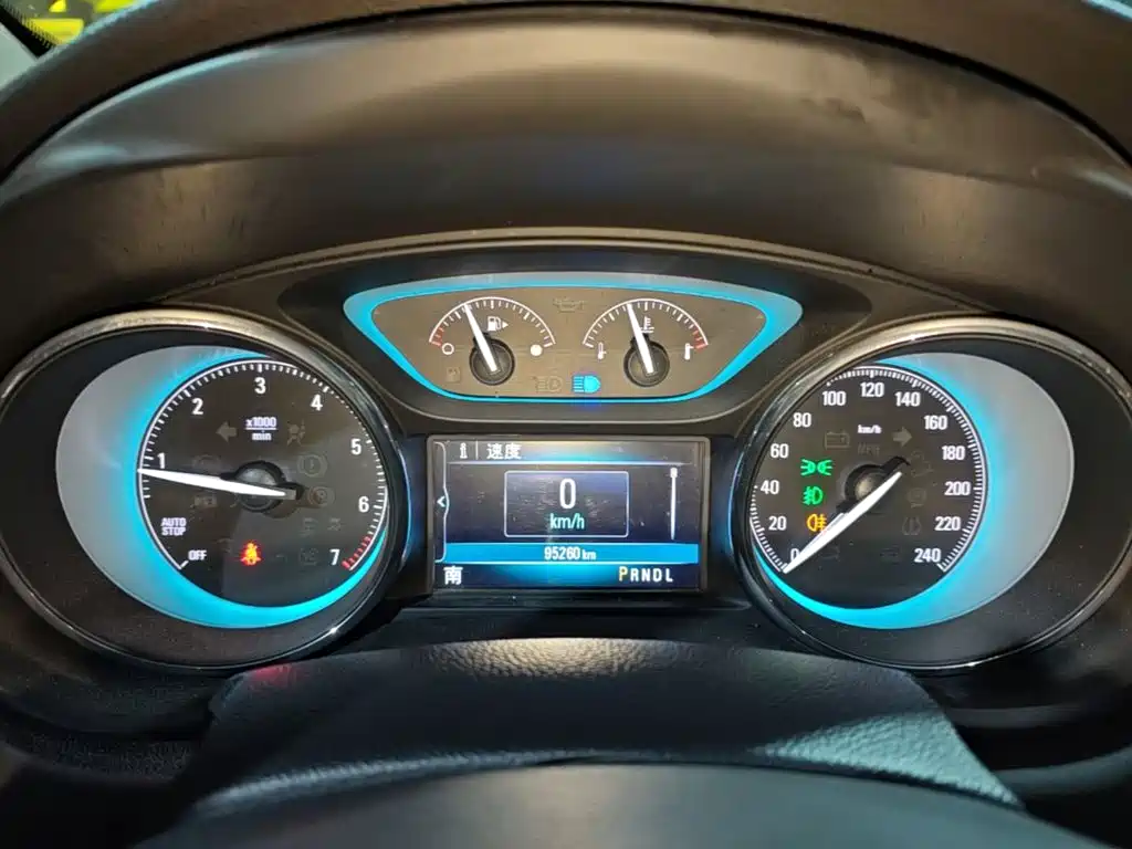 Buick Envision Plus — миниатюра 12