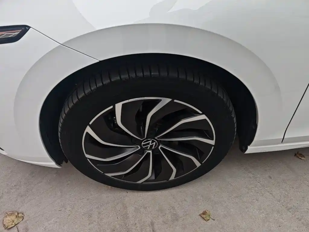 Volkswagen Golf — миниатюра 23