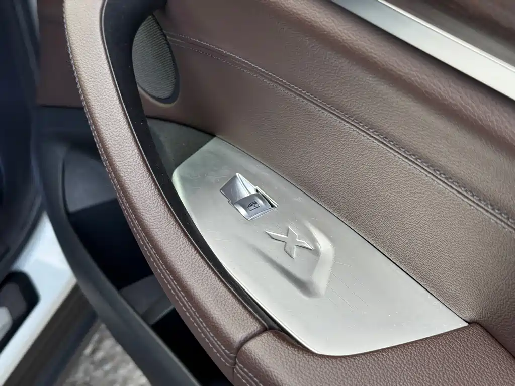 BMW X3 — миниатюра 13