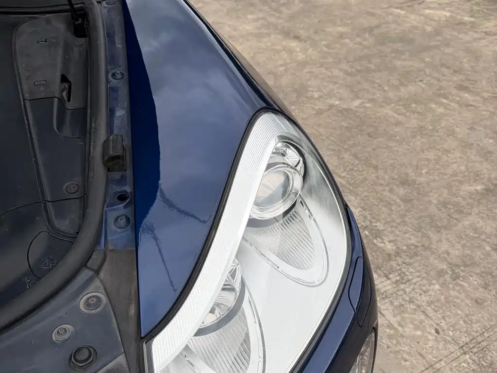 Porsche Cayenne — миниатюра 16