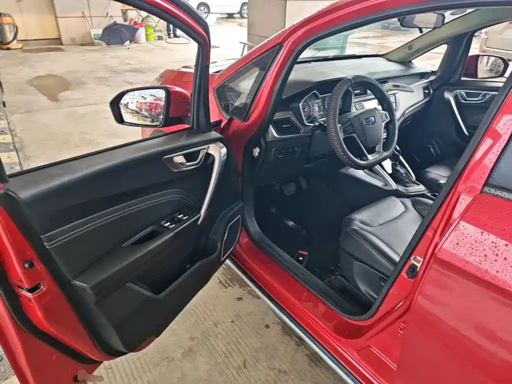 Geely Vision X3 — миниатюра 12