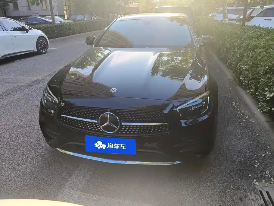 Mercedes-Benz E-Class — миниатюра 2