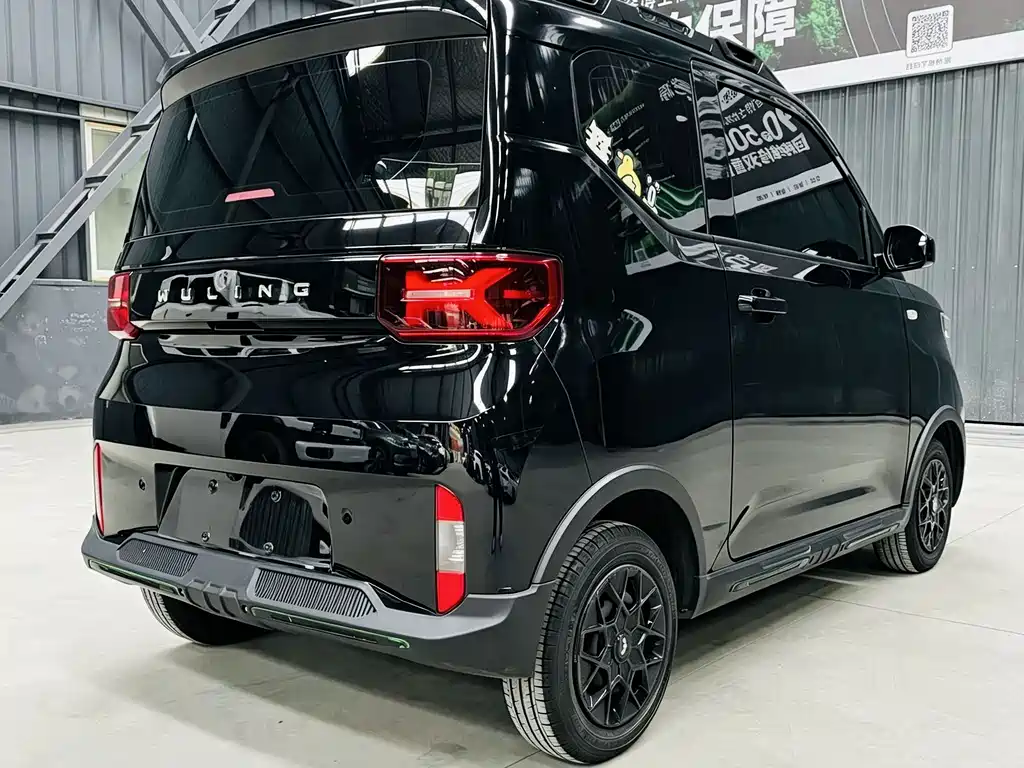 Wuling MINIEV — миниатюра 6