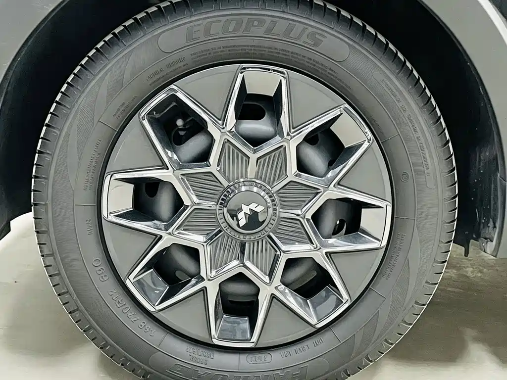 Wuling MINIEV — миниатюра 12