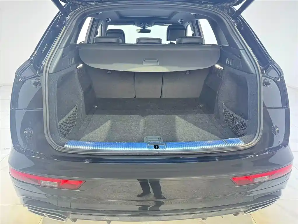 Audi Q5L 2024 40 TFSI Luxury