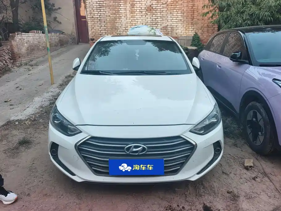 Hyundai Elantra — миниатюра 2