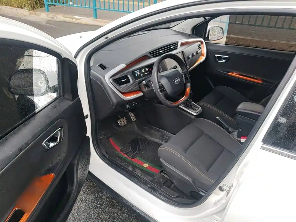 Geely Vision X1 — миниатюра 16