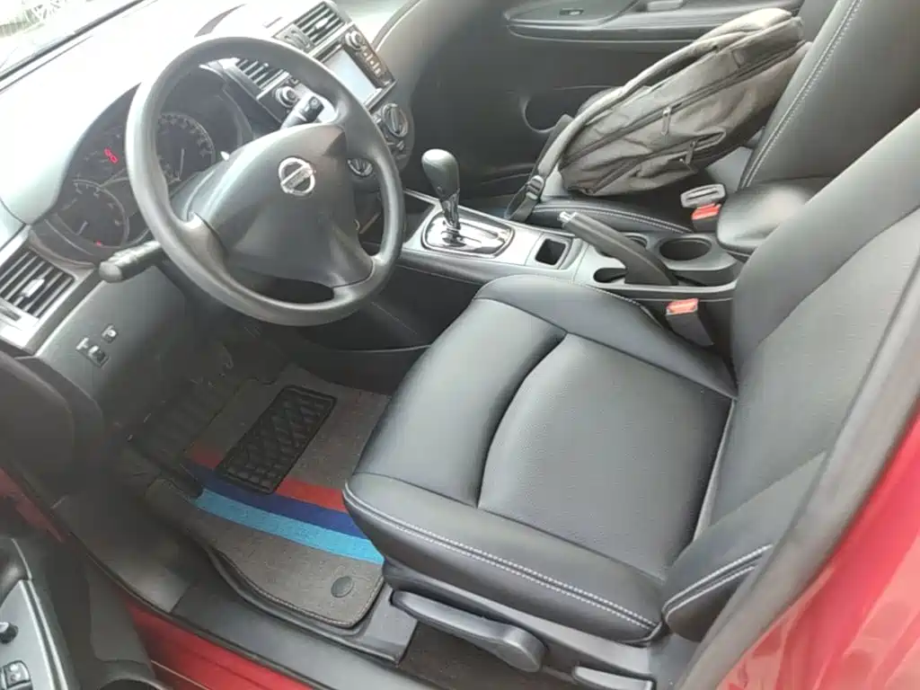 Nissan Tiida — миниатюра 11