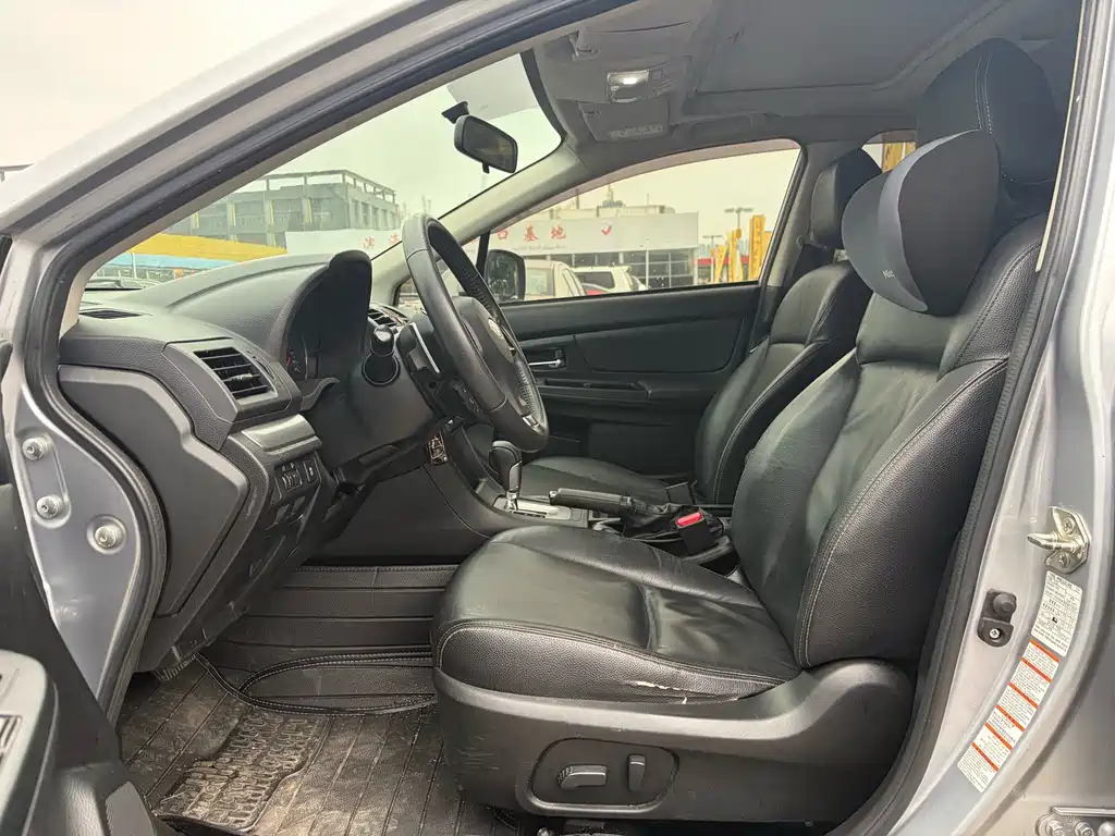 Subaru XV — миниатюра 4