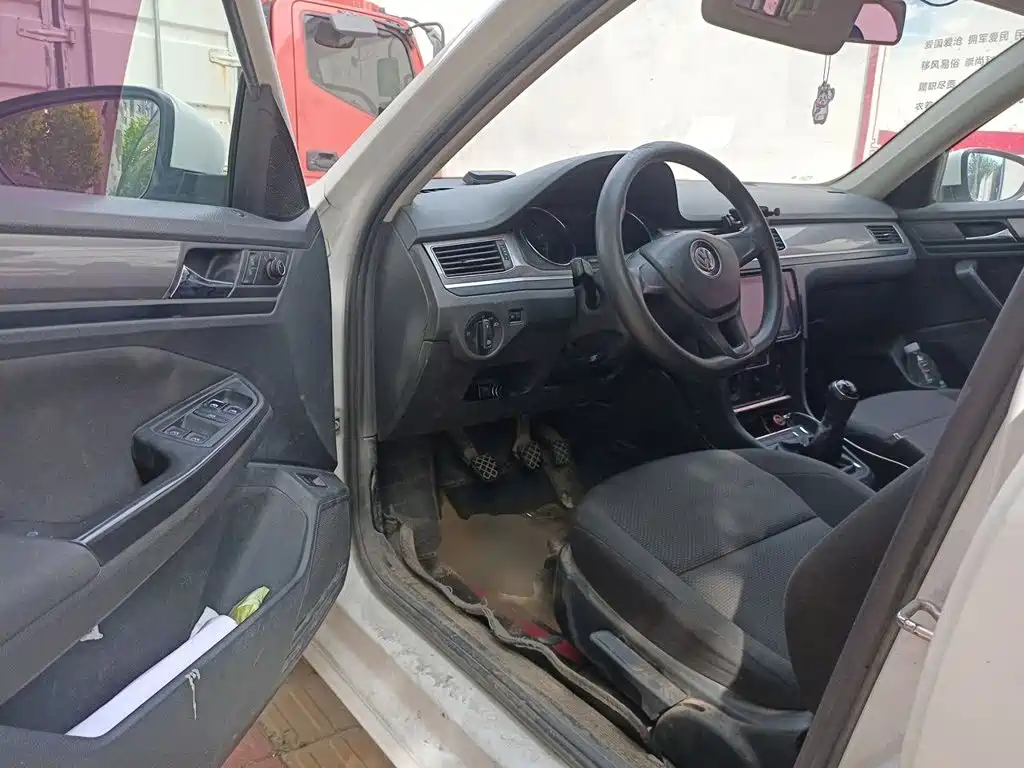 Volkswagen Bora — миниатюра 12