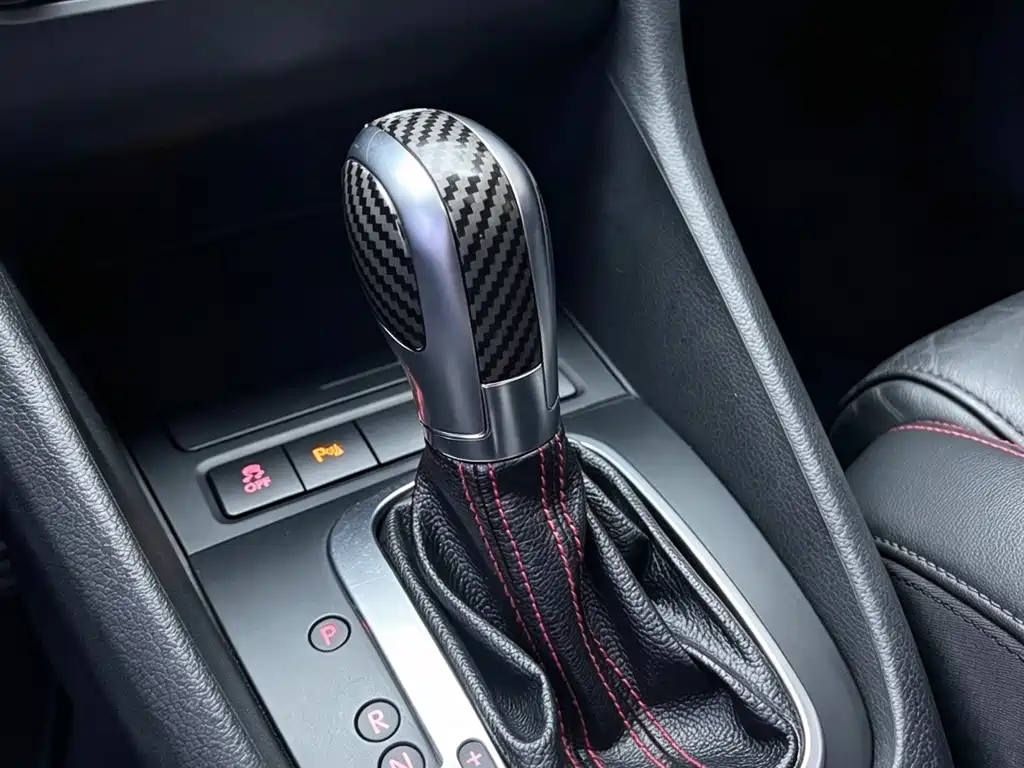 Volkswagen Golf GTI — миниатюра 7