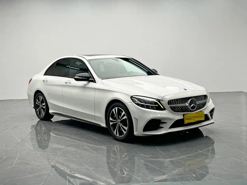 Mercedes-Benz C-Class — миниатюра 8