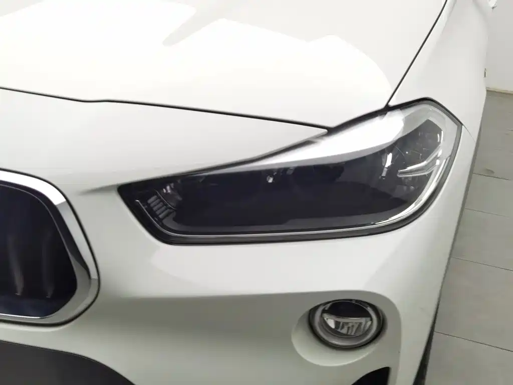 BMW X2 (Import) — миниатюра 7