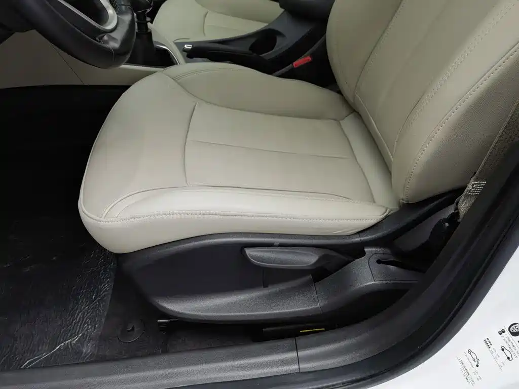 Buick Excelle — миниатюра 20