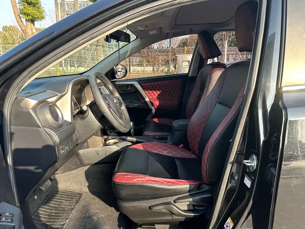 TOYOTA RAV4 RONGFANG