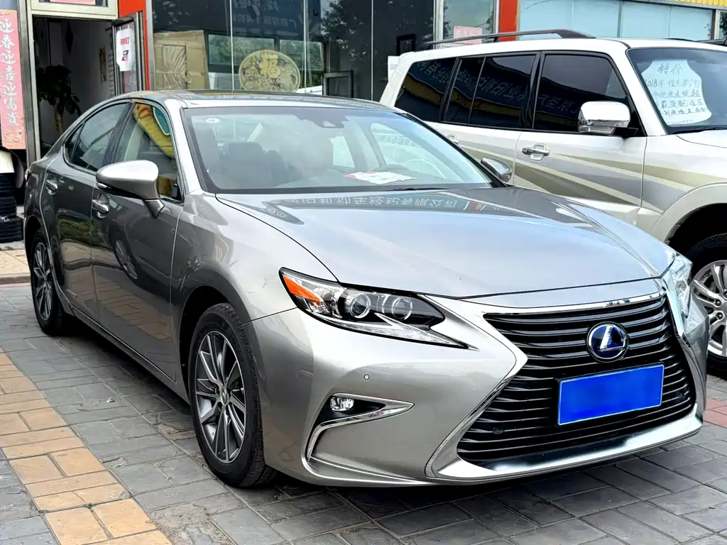 Lexus ES — миниатюра 3
