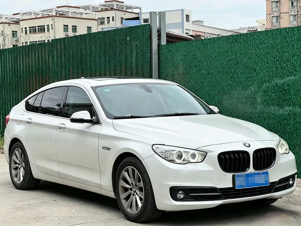 BMW 5 Series GT — миниатюра 3