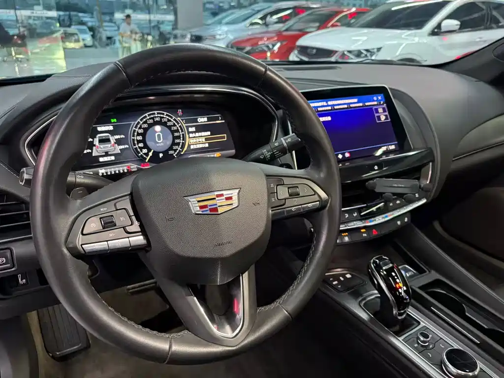 Cadillac CT5 — миниатюра 6