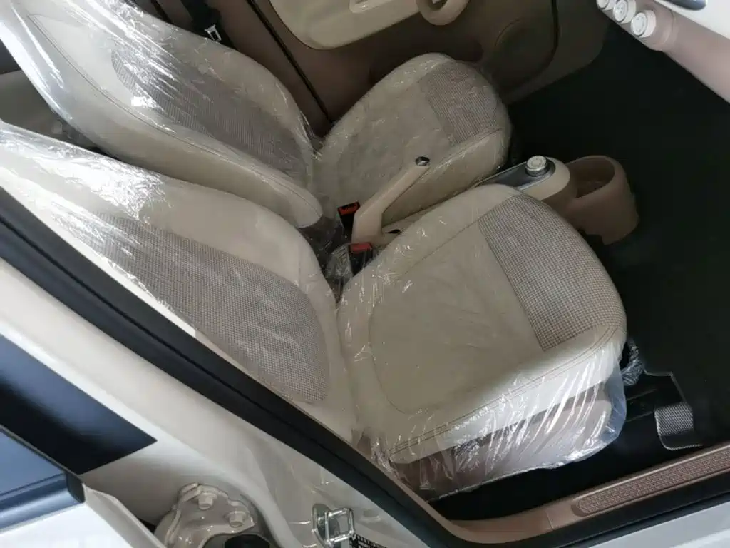 Wuling MINIEV — миниатюра 25