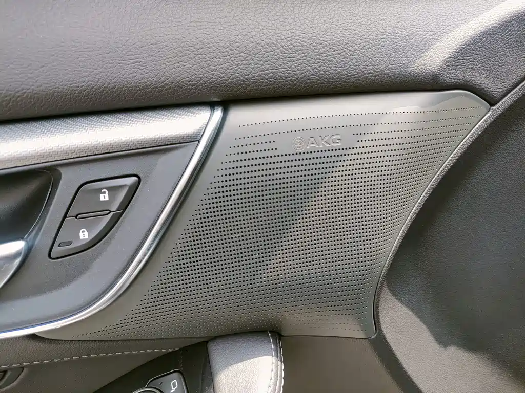 Cadillac CT5 — миниатюра 20