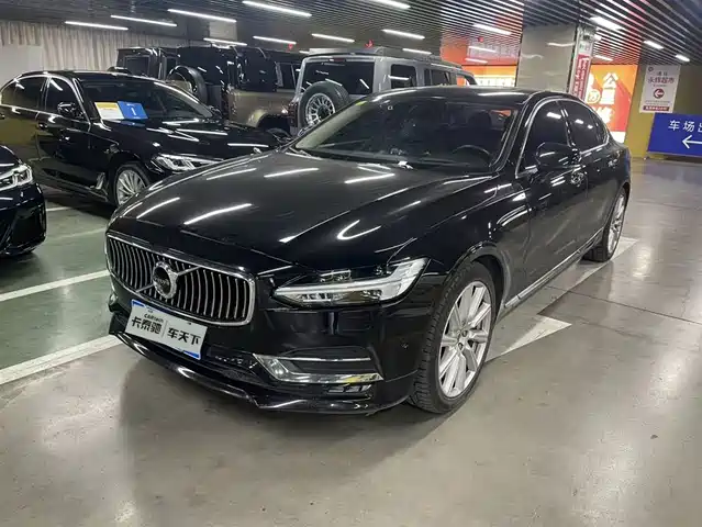 VOLVO S90 2018
