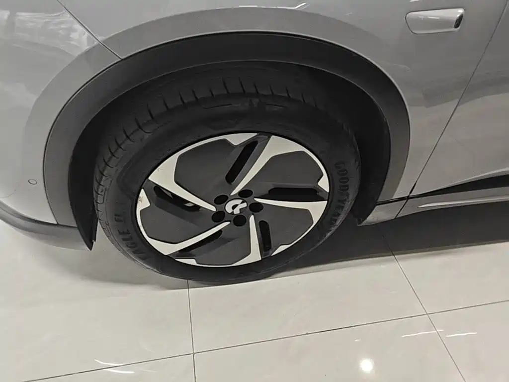 NIO ES6 — миниатюра 23