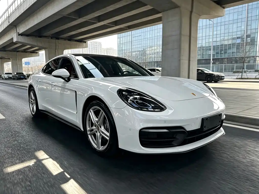 Porsche Panamera — миниатюра 3