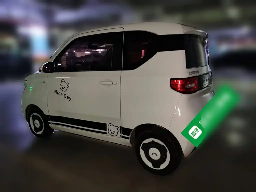 Wuling MINIEV — миниатюра 4