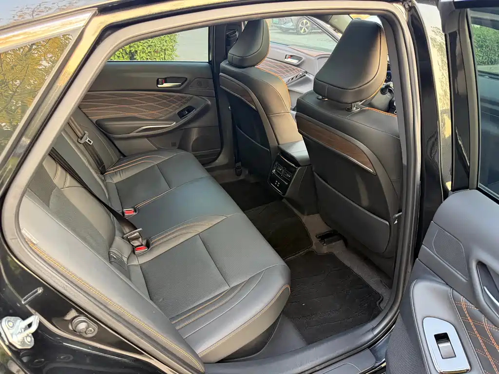 Toyota Avalon — миниатюра 9