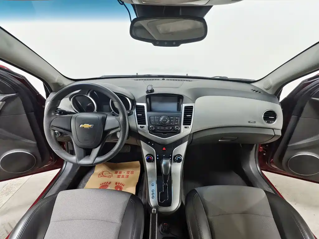 Chevrolet Cruze — миниатюра 9