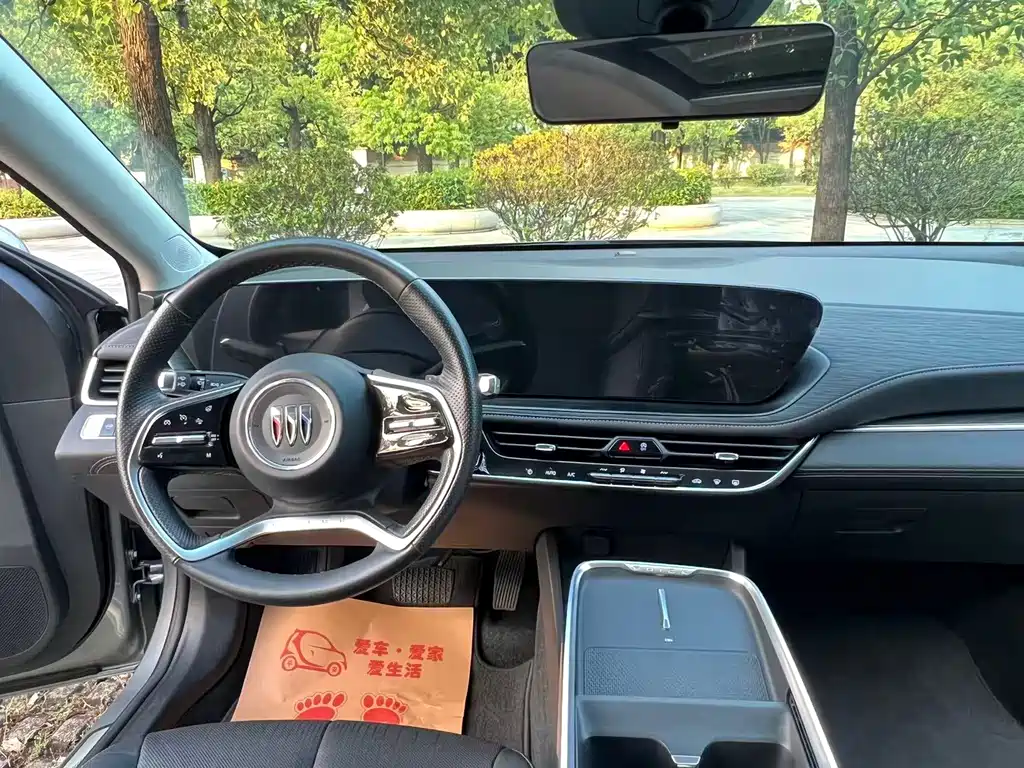 Buick LaCrosse — миниатюра 10
