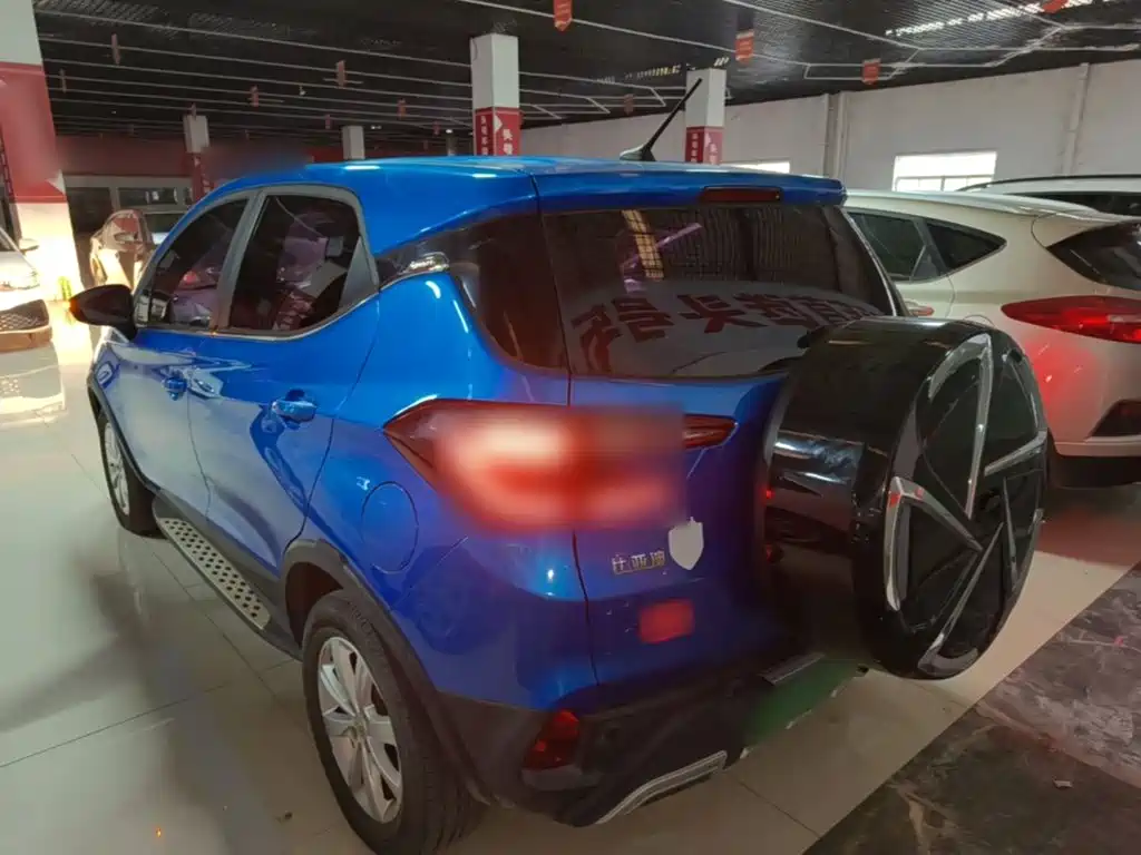 BYD Yuan — миниатюра 5