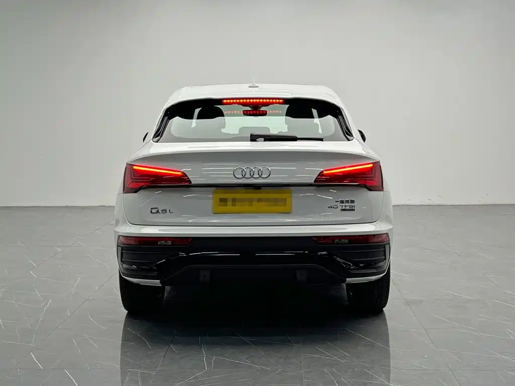 Audi Q5L Sportback — миниатюра 5