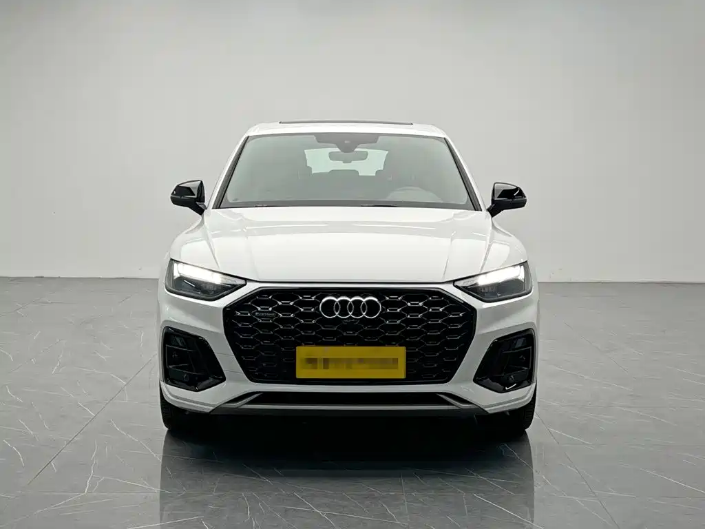 Audi Q5L Sportback — миниатюра 2