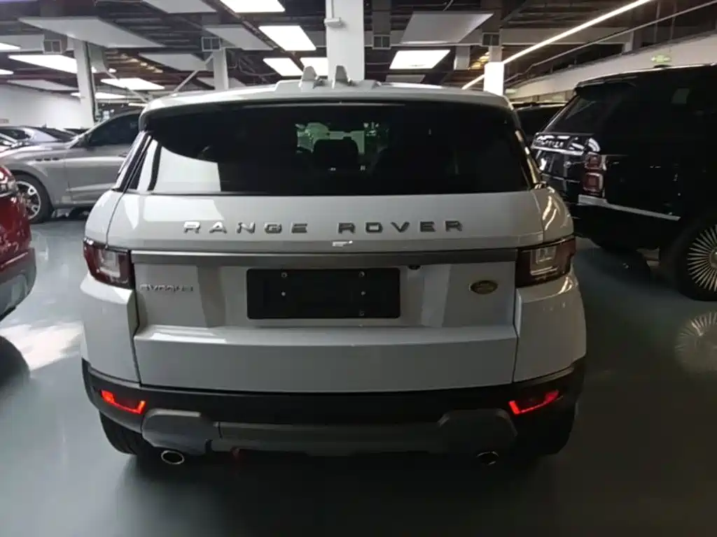 Land Rover Evoque — миниатюра 6