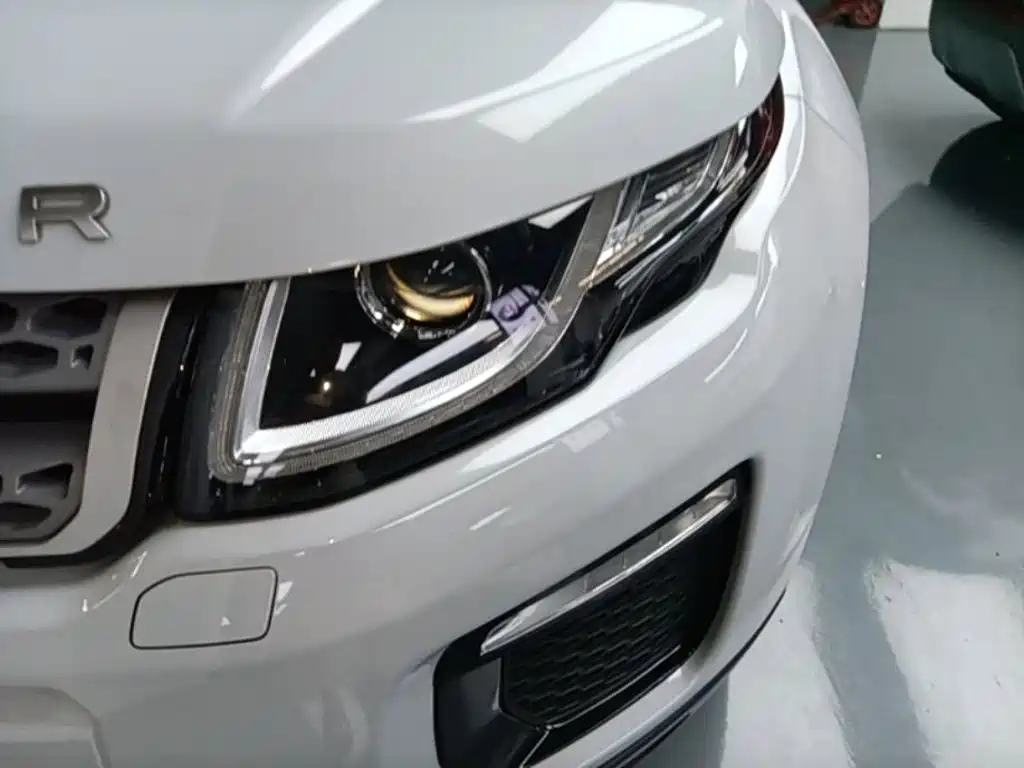 Land Rover Evoque — миниатюра 24