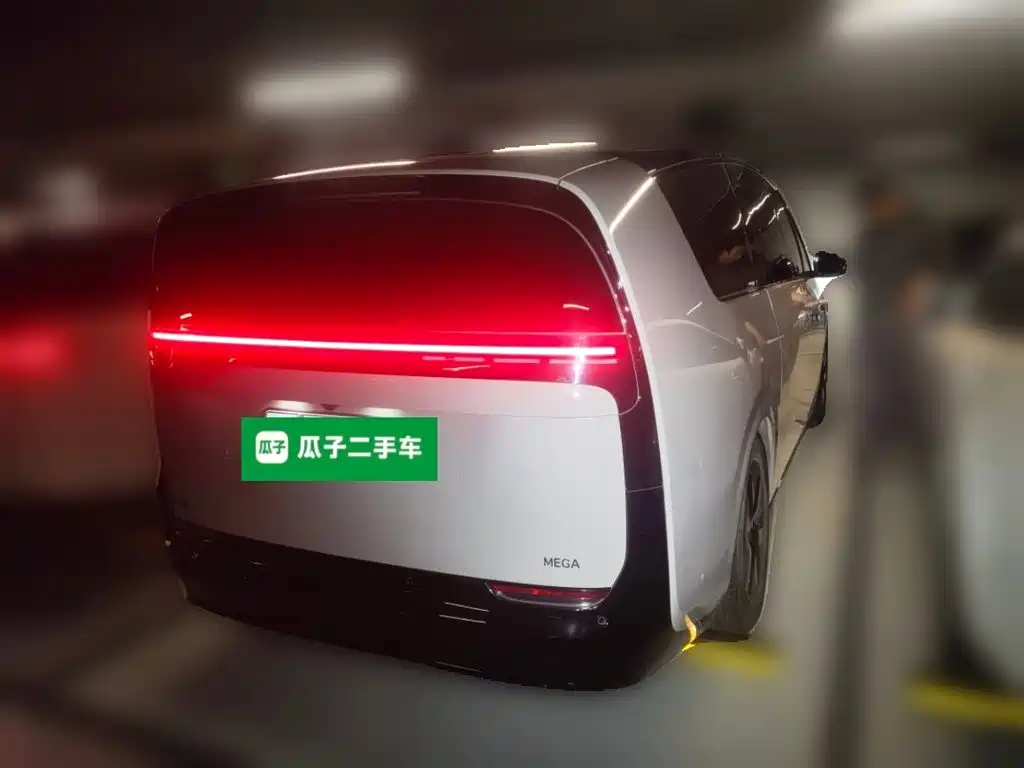 Li Auto Li MEGA — миниатюра 5