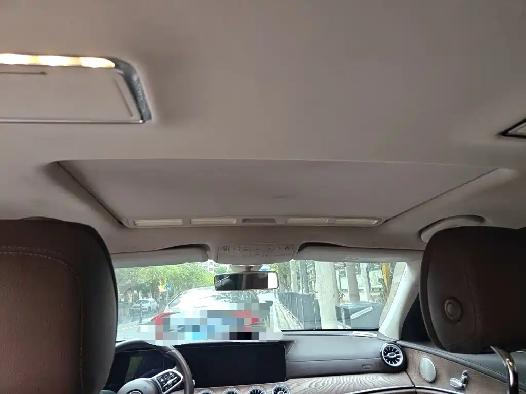 Mercedes-Benz E-Class — миниатюра 19