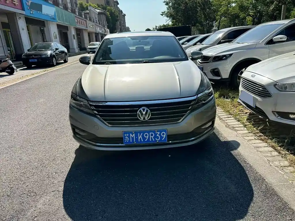 Volkswagen Lavida — миниатюра 2