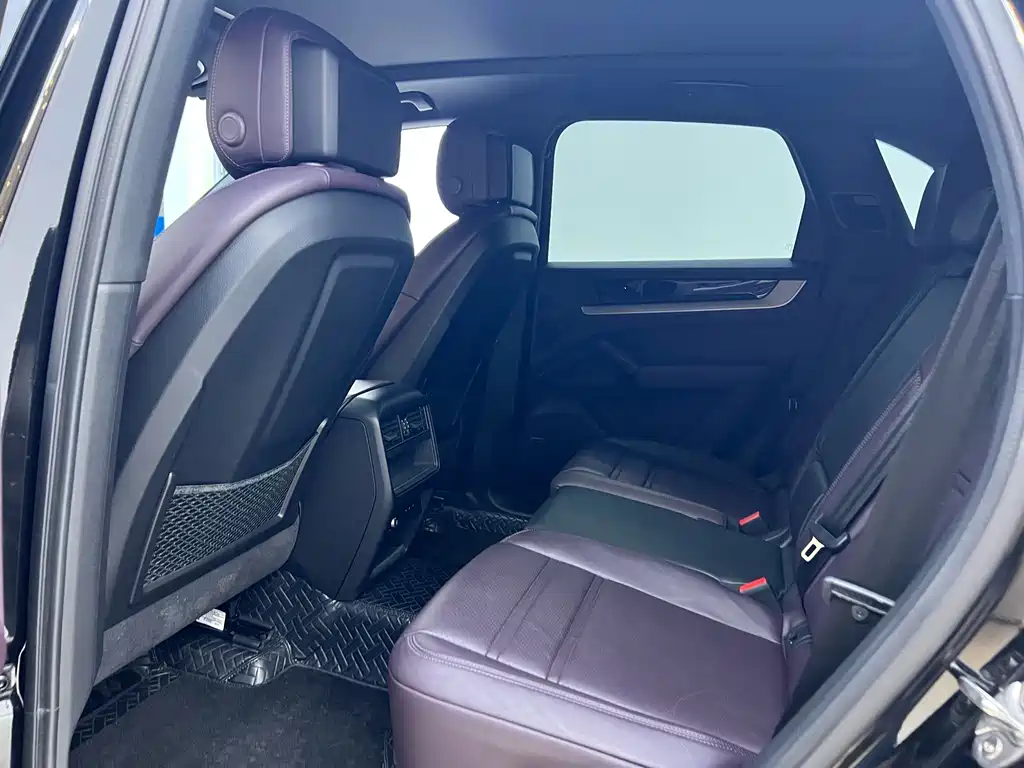 Porsche Cayenne Hybrid — миниатюра 22