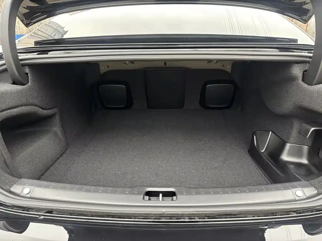 VOLVO S90 PLUG IN HYBRID