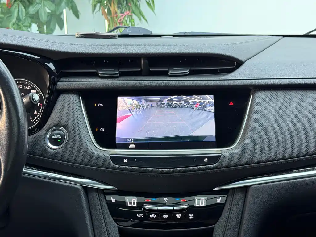 Cadillac XT5 — миниатюра 9