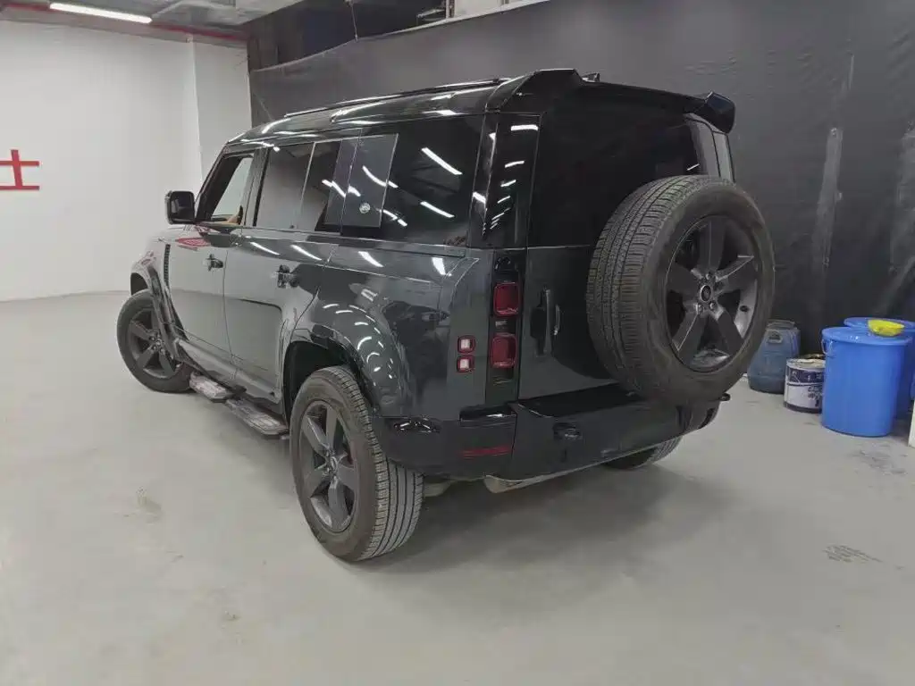 Land Rover Defender — миниатюра 5
