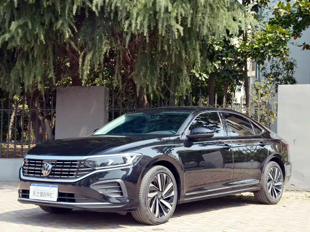 Volkswagen Passat 2025