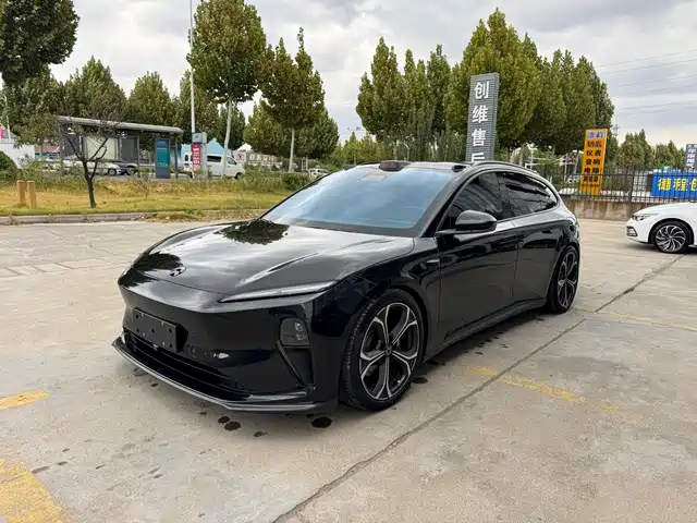 NIO ET5T