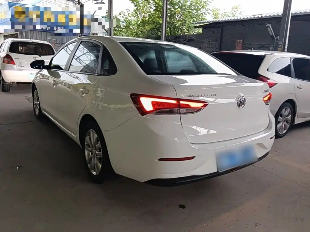Buick Excelle — миниатюра 5