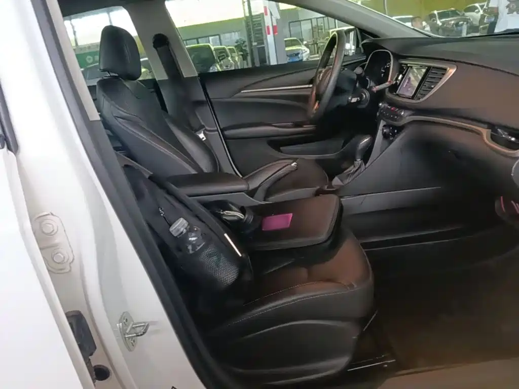 Buick Excelle — миниатюра 25