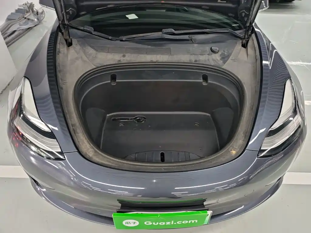 Tesla Model 3 — миниатюра 20