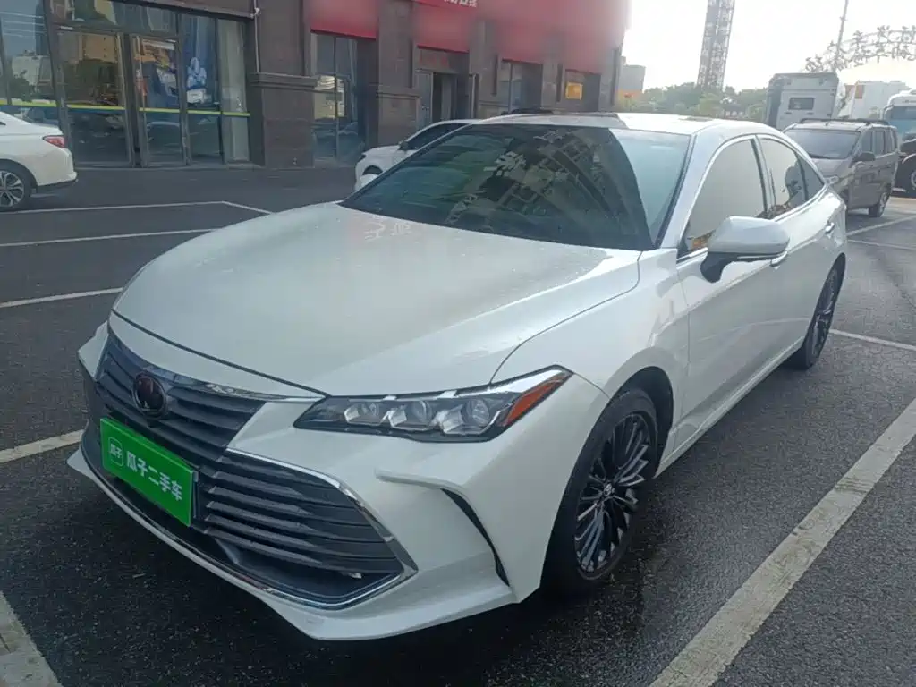 Toyota Avalon — миниатюра 2